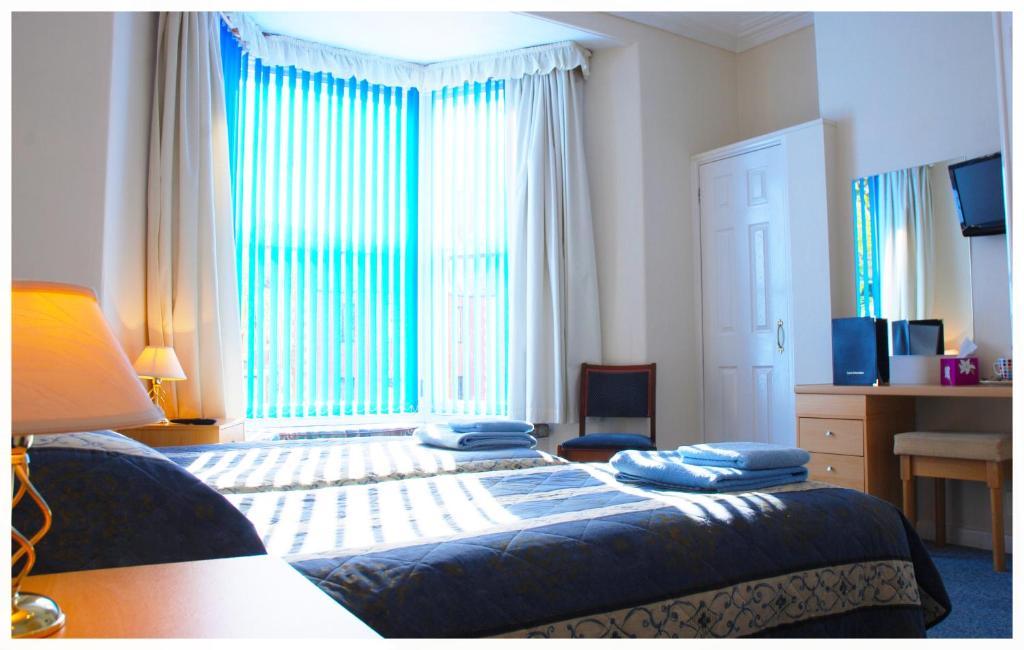 Clock Tower Hotel Эксетер Экстерьер фото